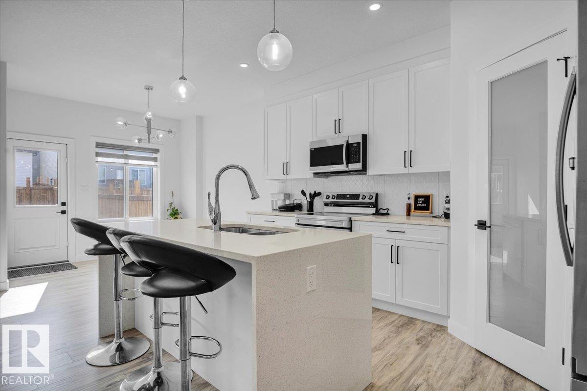 9537 Carson Bend Bn Sw, Edmonton, Alberta  T6W 5H6 - Photo 10 - E4461209