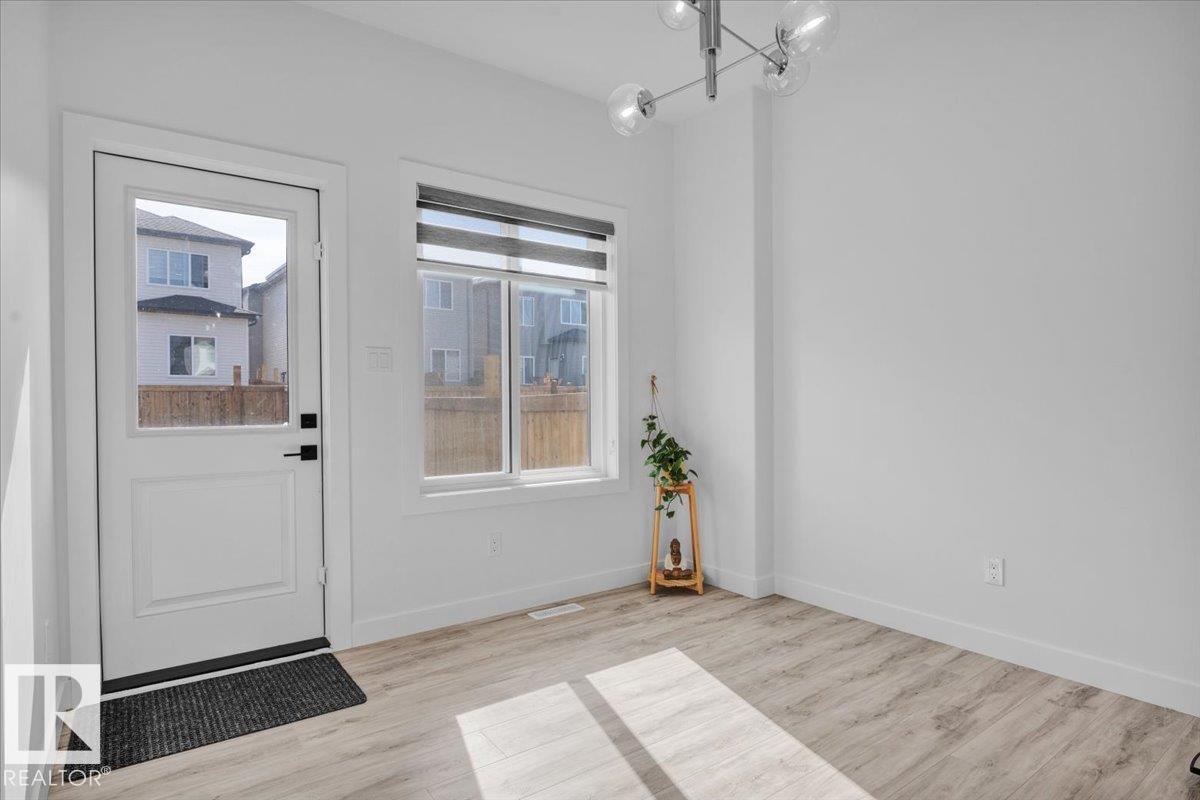 9537 Carson Bend Bn Sw, Edmonton, Alberta  T6W 5H6 - Photo 11 - E4461209