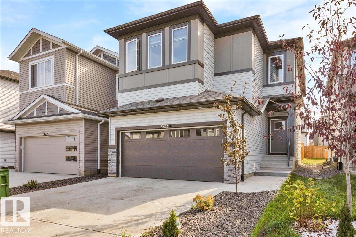 9537 Carson Bend Bn Sw, Edmonton, Alberta  T6W 5H6 - Photo 2 - E4461209