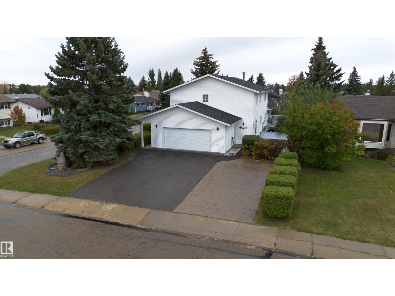 5519 60 Ave Av, Barrhead, Alberta  T7N 1C8 - Photo 2 - E4461211