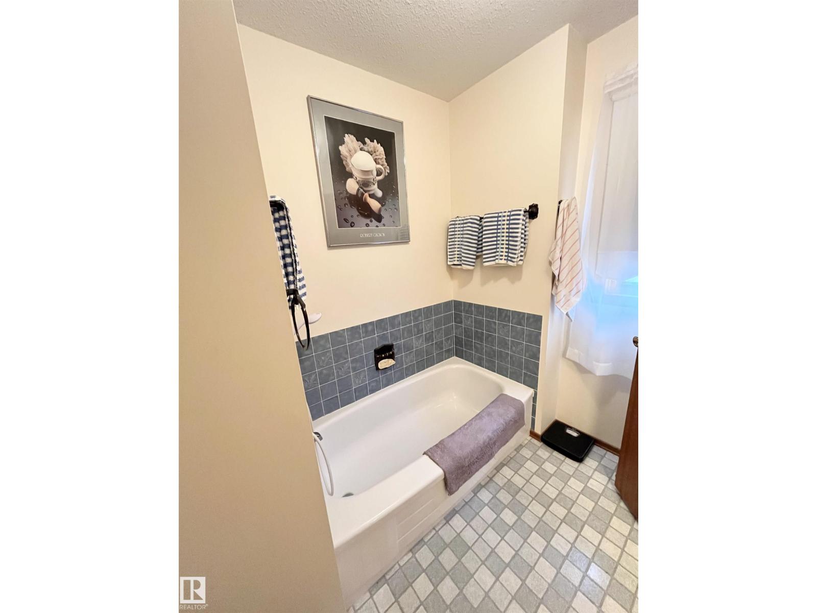 5519 60 Ave Av, Barrhead, Alberta  T7N 1C8 - Photo 29 - E4461211