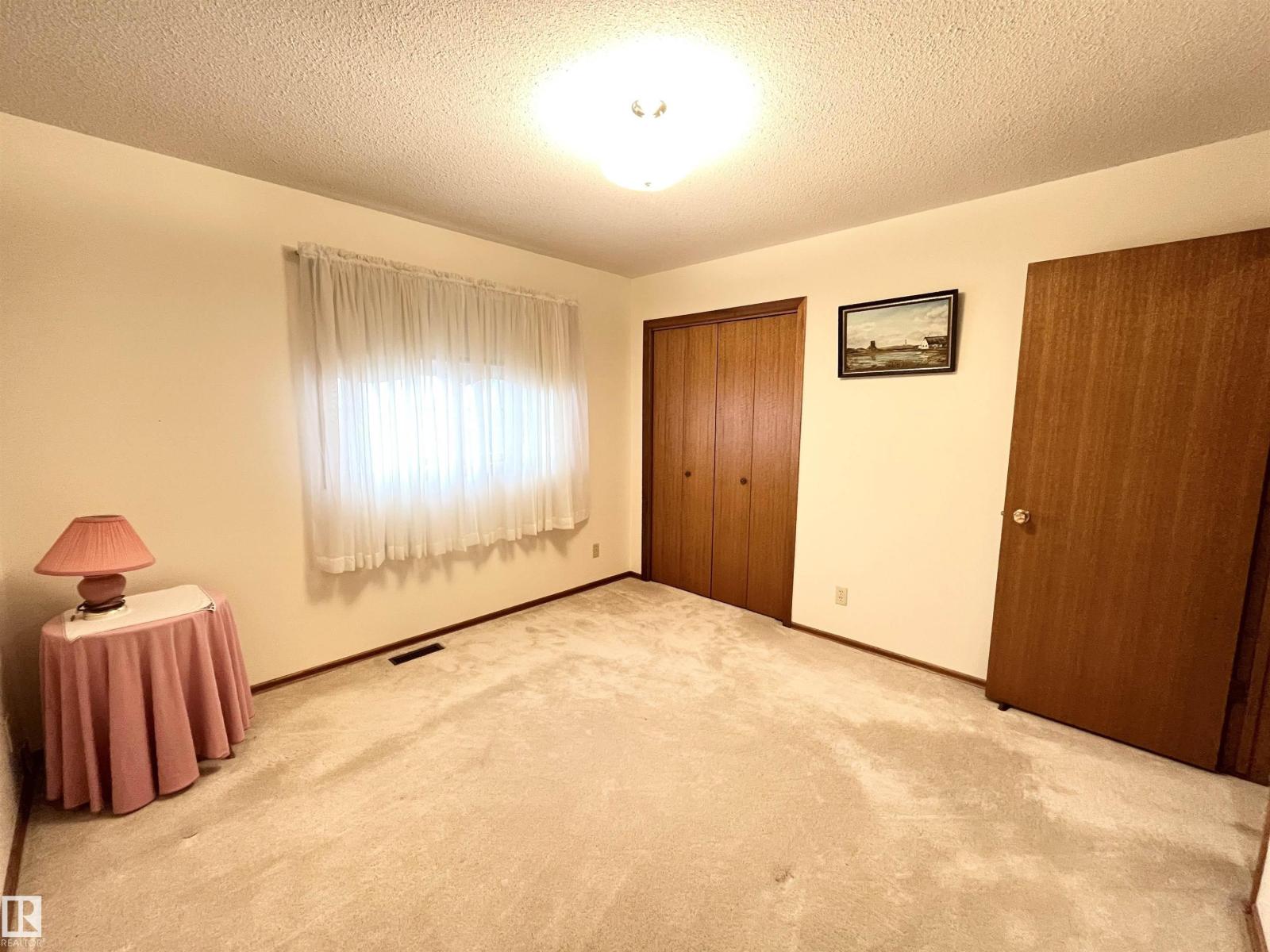 5519 60 Ave Av, Barrhead, Alberta  T7N 1C8 - Photo 38 - E4461211