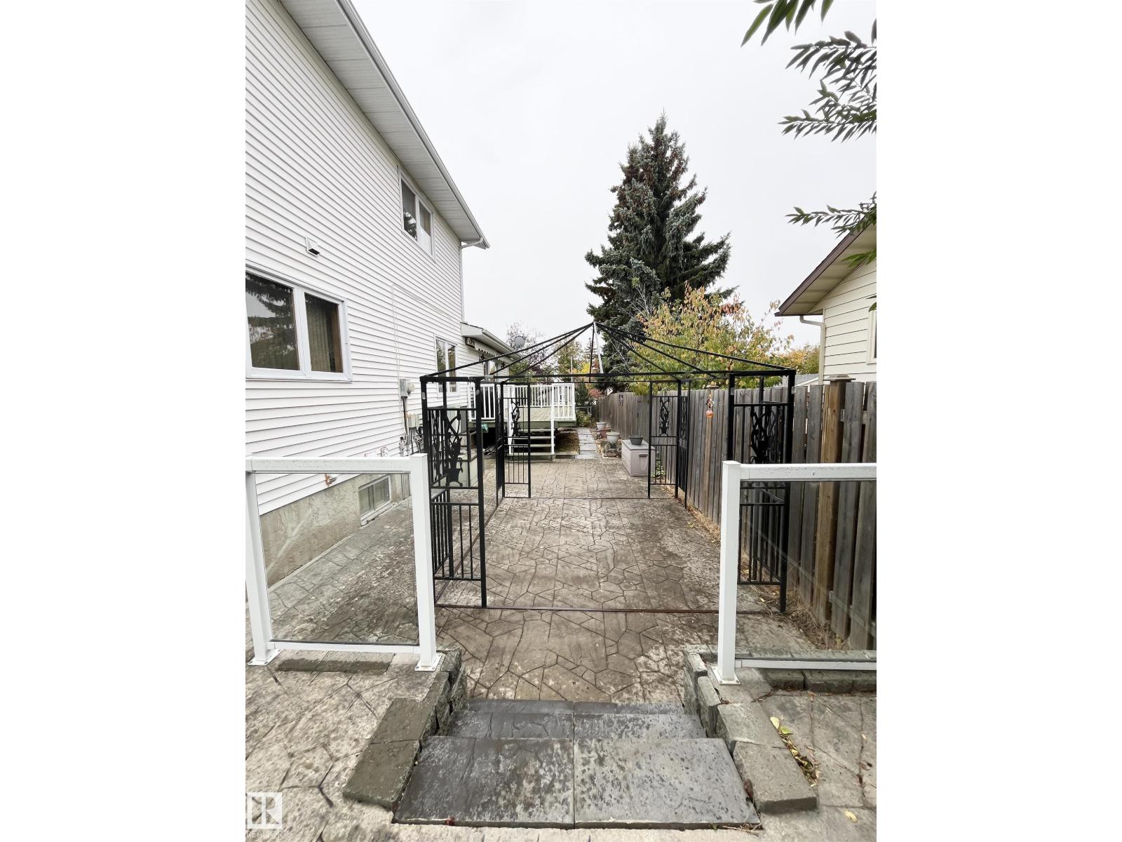 5519 60 Ave Av, Barrhead, Alberta  T7N 1C8 - Photo 9 - E4461211