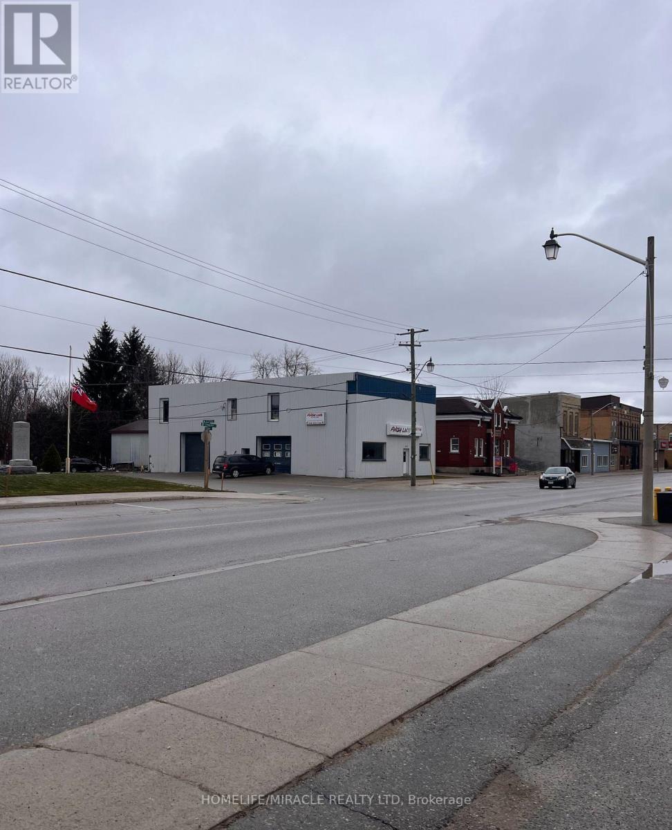 625 Turnberry Street, Huron East, Ontario  N0G 1H0 - Photo 1 - X12450520