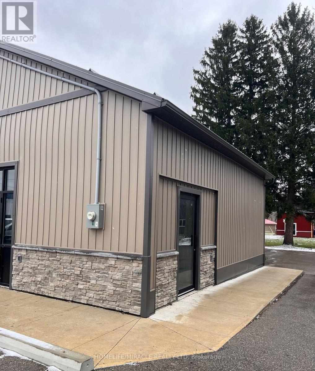 625 Turnberry Street, Huron East, Ontario  N0G 1H0 - Photo 10 - X12450520