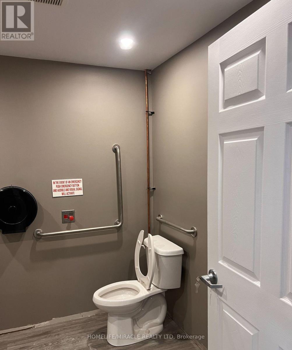 625 Turnberry Street, Huron East, Ontario  N0G 1H0 - Photo 9 - X12450520
