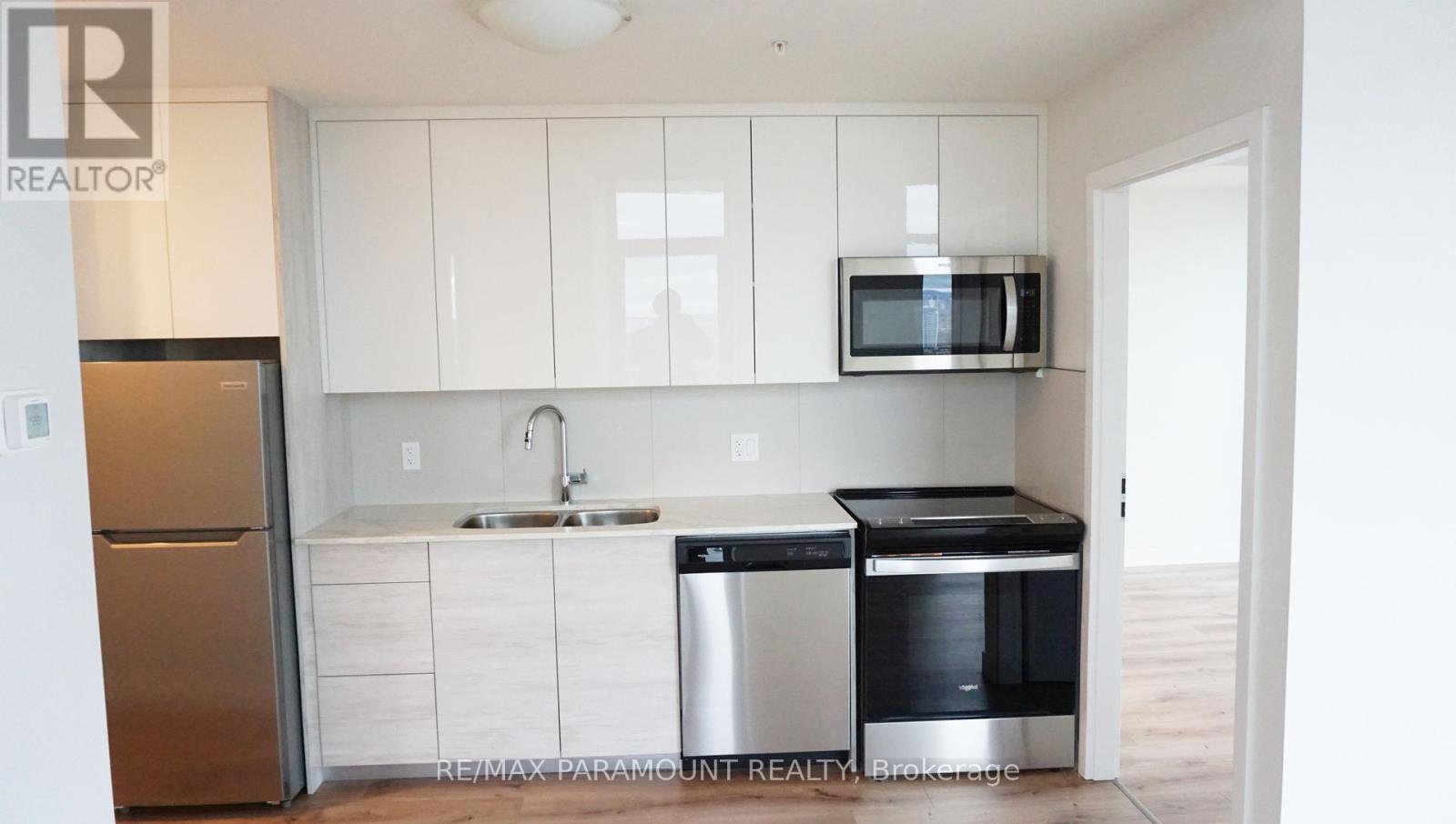 2909 - 60 Frederick Street, Kitchener, Ontario  N2H 2L7 - Photo 4 - X12450522
