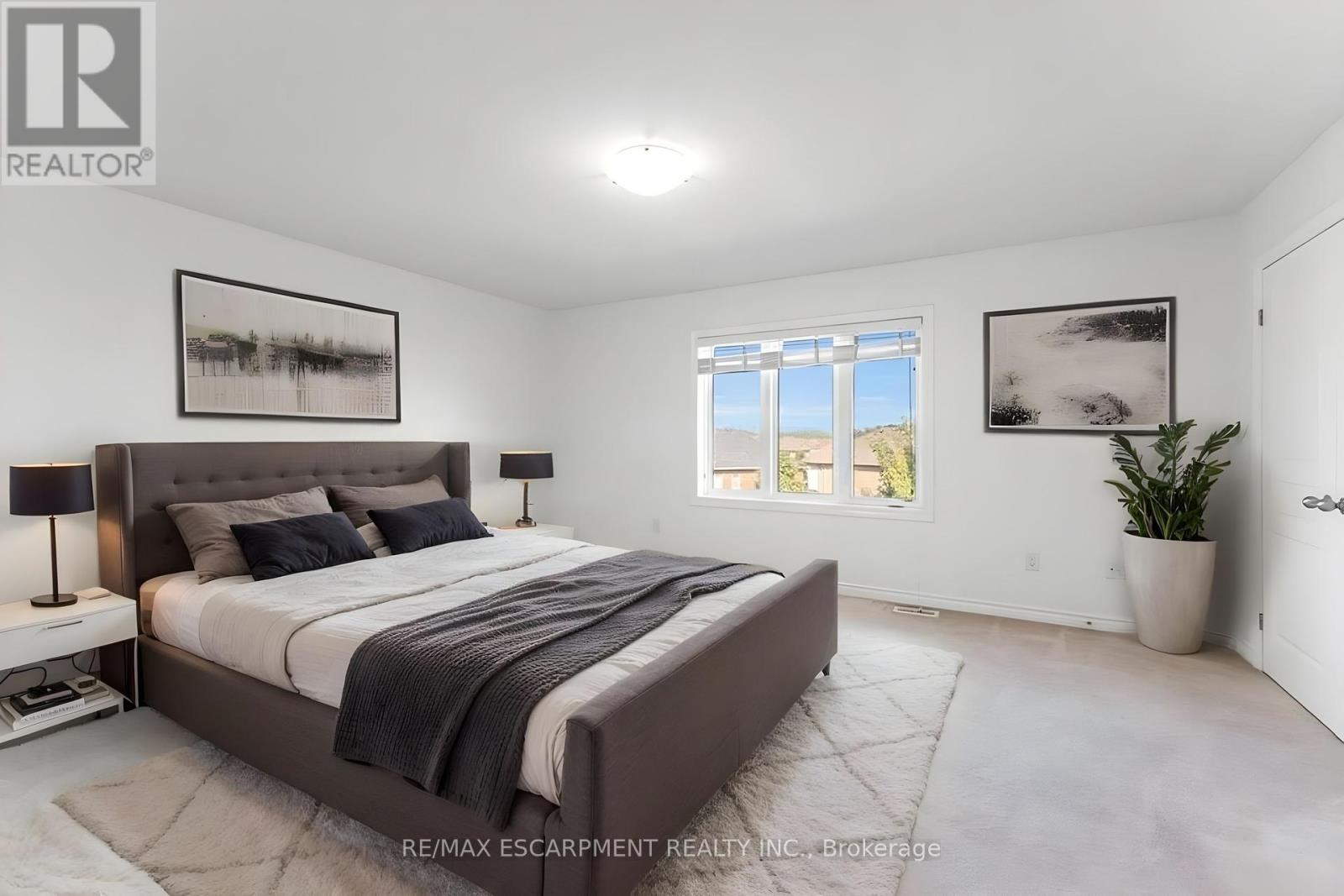 70 Vinton Road, Hamilton (Meadowlands), Ontario  L9K 0G6 - Photo 14 - X12450539