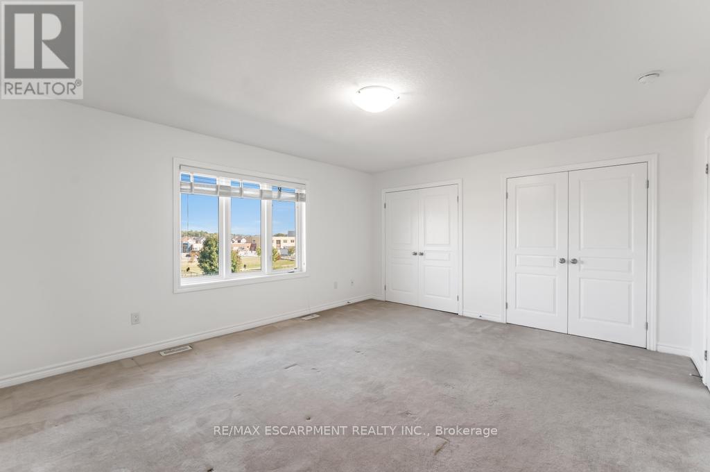 70 Vinton Road, Hamilton (Meadowlands), Ontario  L9K 0G6 - Photo 17 - X12450539