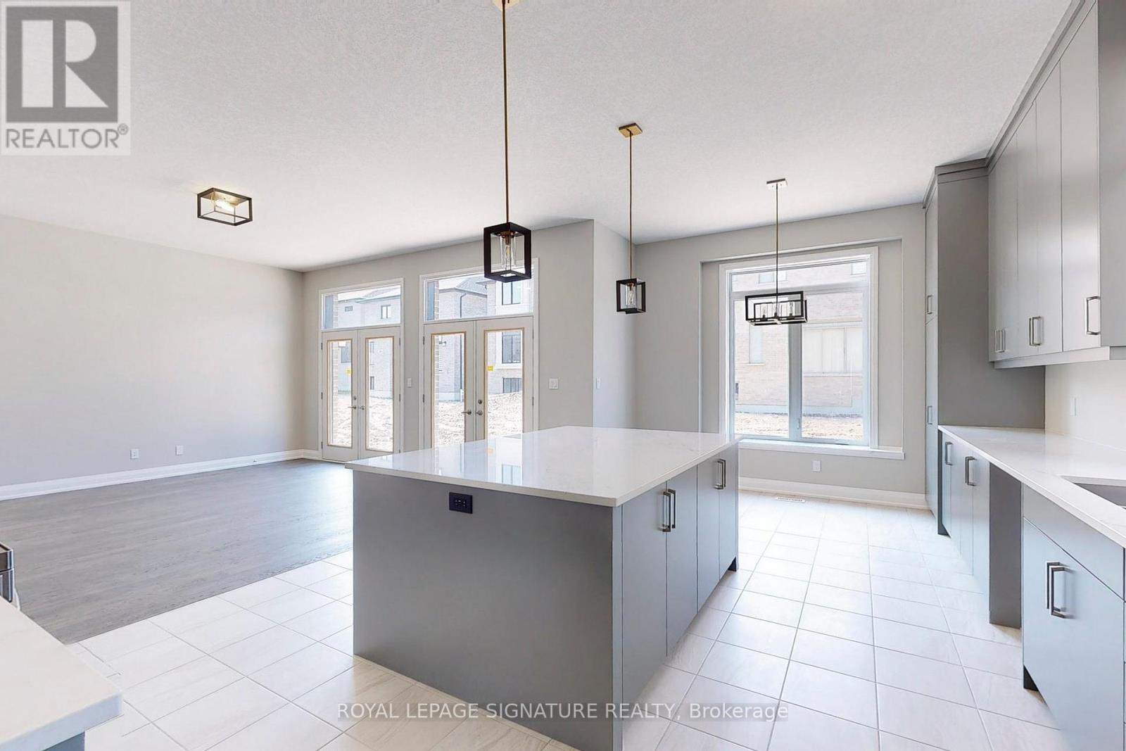 24 Hollybrook Trail, Kitchener, Ontario  N2R 0M4 - Photo 10 - X12450599