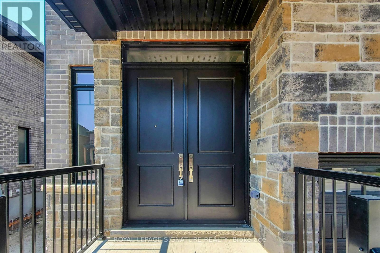24 Hollybrook Trail, Kitchener, Ontario  N2R 0M4 - Photo 3 - X12450599