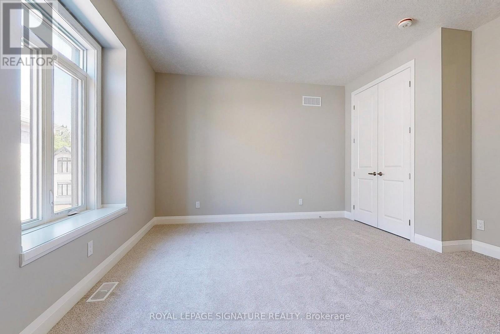 24 Hollybrook Trail, Kitchener, Ontario  N2R 0M4 - Photo 33 - X12450599