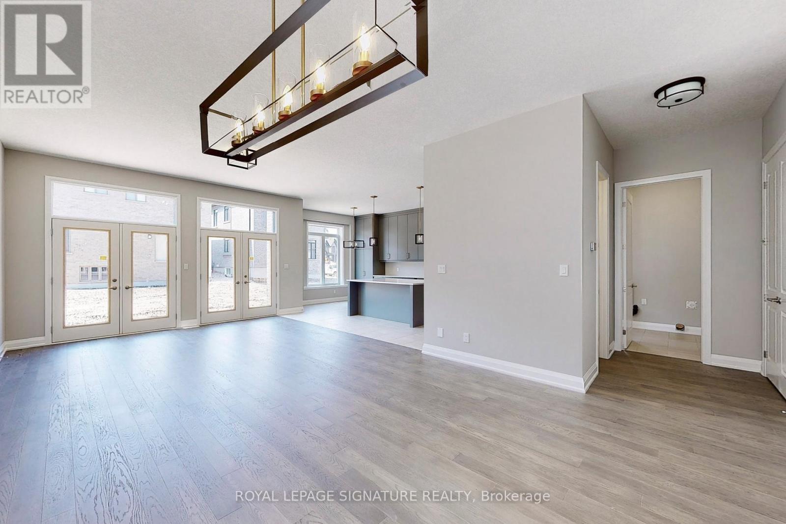 24 Hollybrook Trail, Kitchener, Ontario  N2R 0M4 - Photo 4 - X12450599
