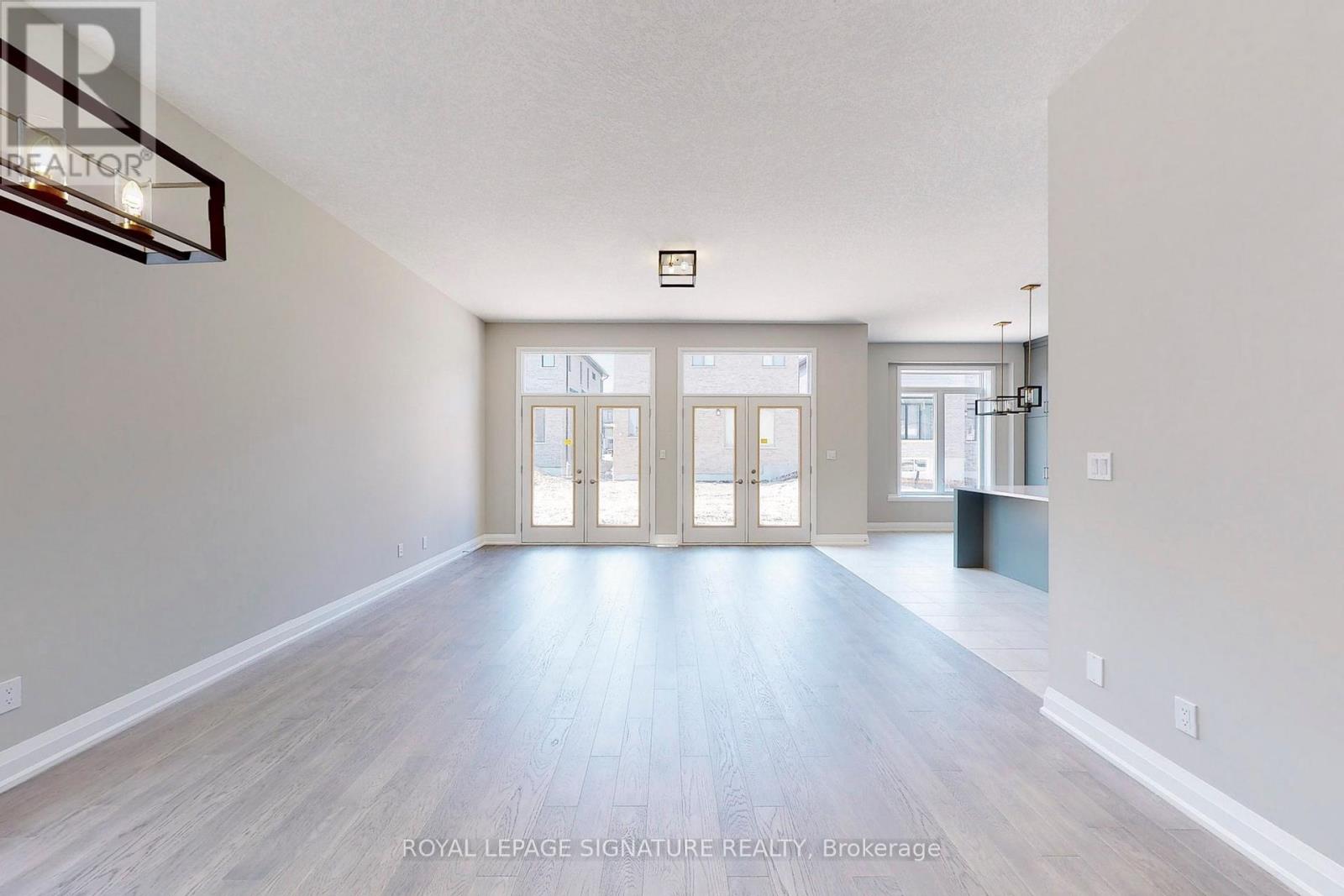 24 Hollybrook Trail, Kitchener, Ontario  N2R 0M4 - Photo 5 - X12450599