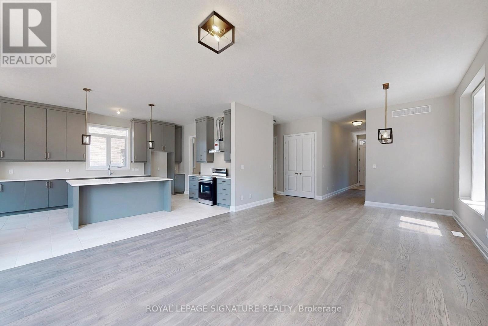24 Hollybrook Trail, Kitchener, Ontario  N2R 0M4 - Photo 7 - X12450599