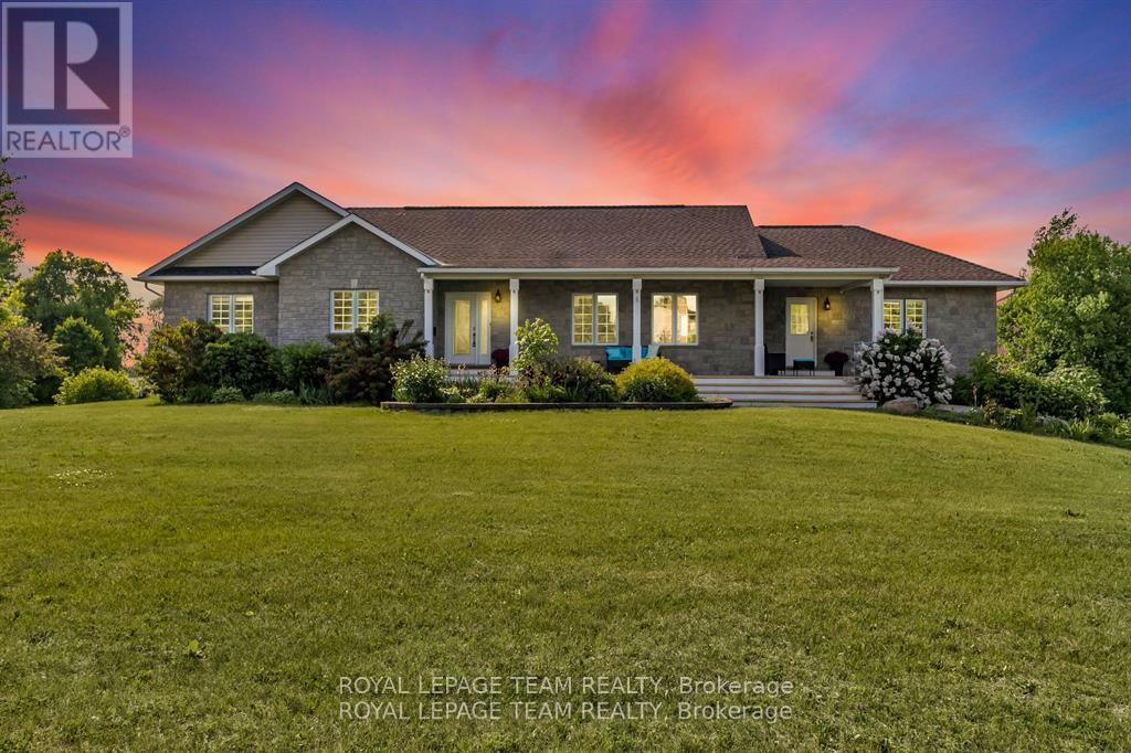 5705 Lombardy Drive, Ottawa, Ontario  K0A 2W0 - Photo 2 - X12450608