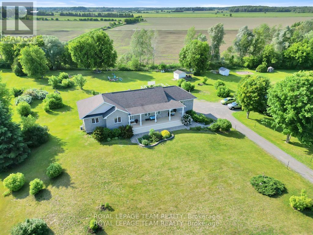 5705 Lombardy Drive, Ottawa, Ontario  K0A 2W0 - Photo 41 - X12450608
