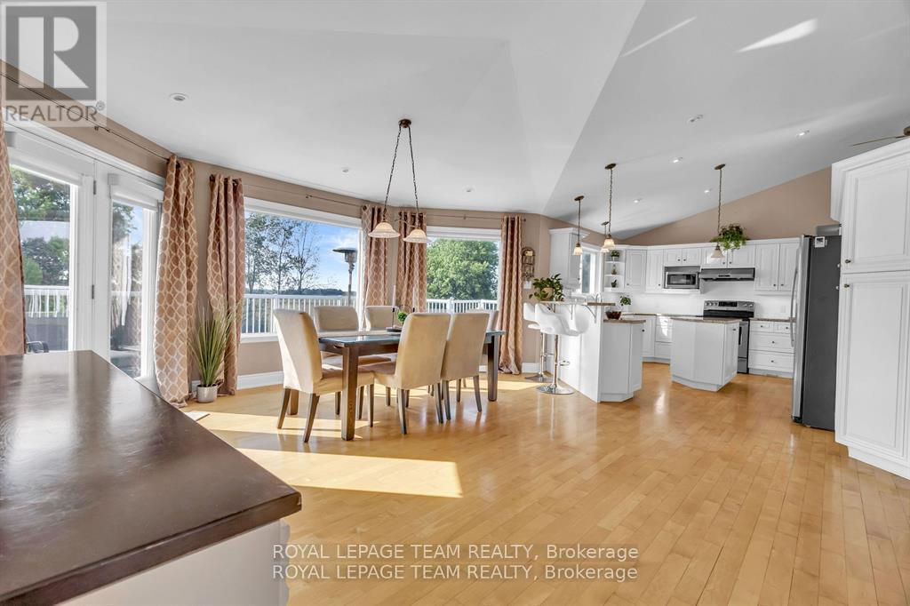 5705 Lombardy Drive, Ottawa, Ontario  K0A 2W0 - Photo 8 - X12450608