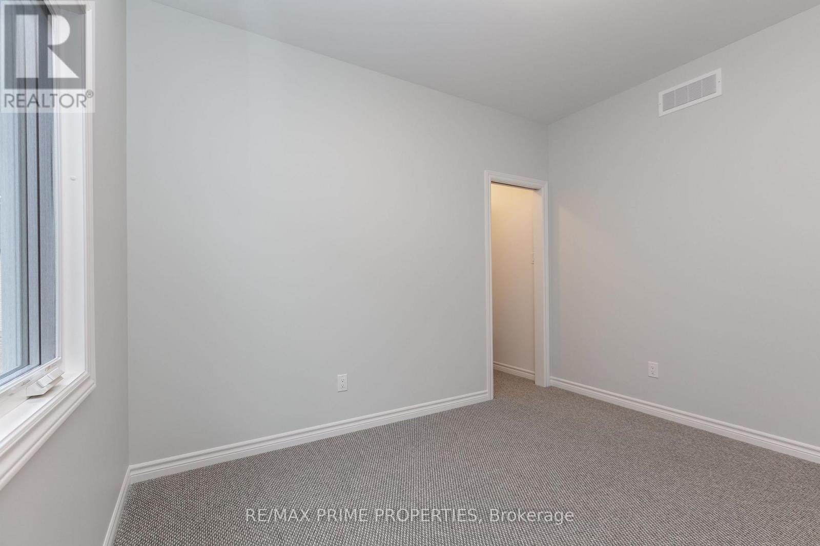562 Regina Street, Russell, Ontario  K0A 1W0 - Photo 19 - X12450611