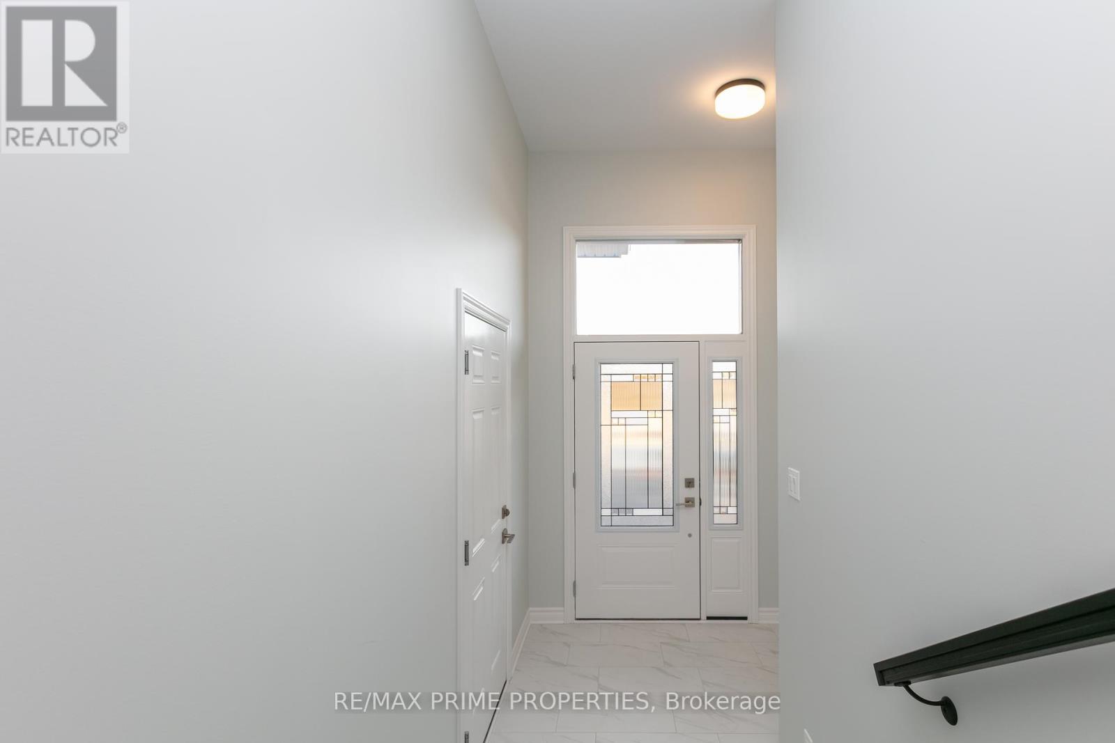 562 Regina Street, Russell, Ontario  K0A 1W0 - Photo 3 - X12450611