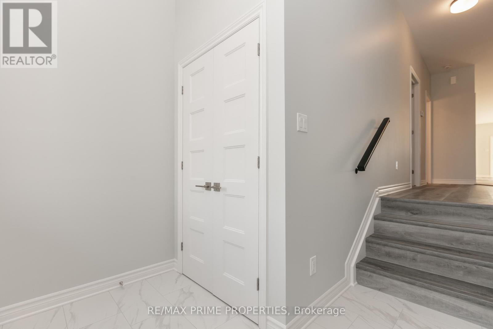 562 Regina Street, Russell, Ontario  K0A 1W0 - Photo 4 - X12450611