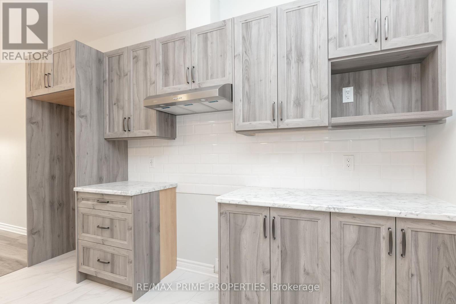 562 Regina Street, Russell, Ontario  K0A 1W0 - Photo 7 - X12450611