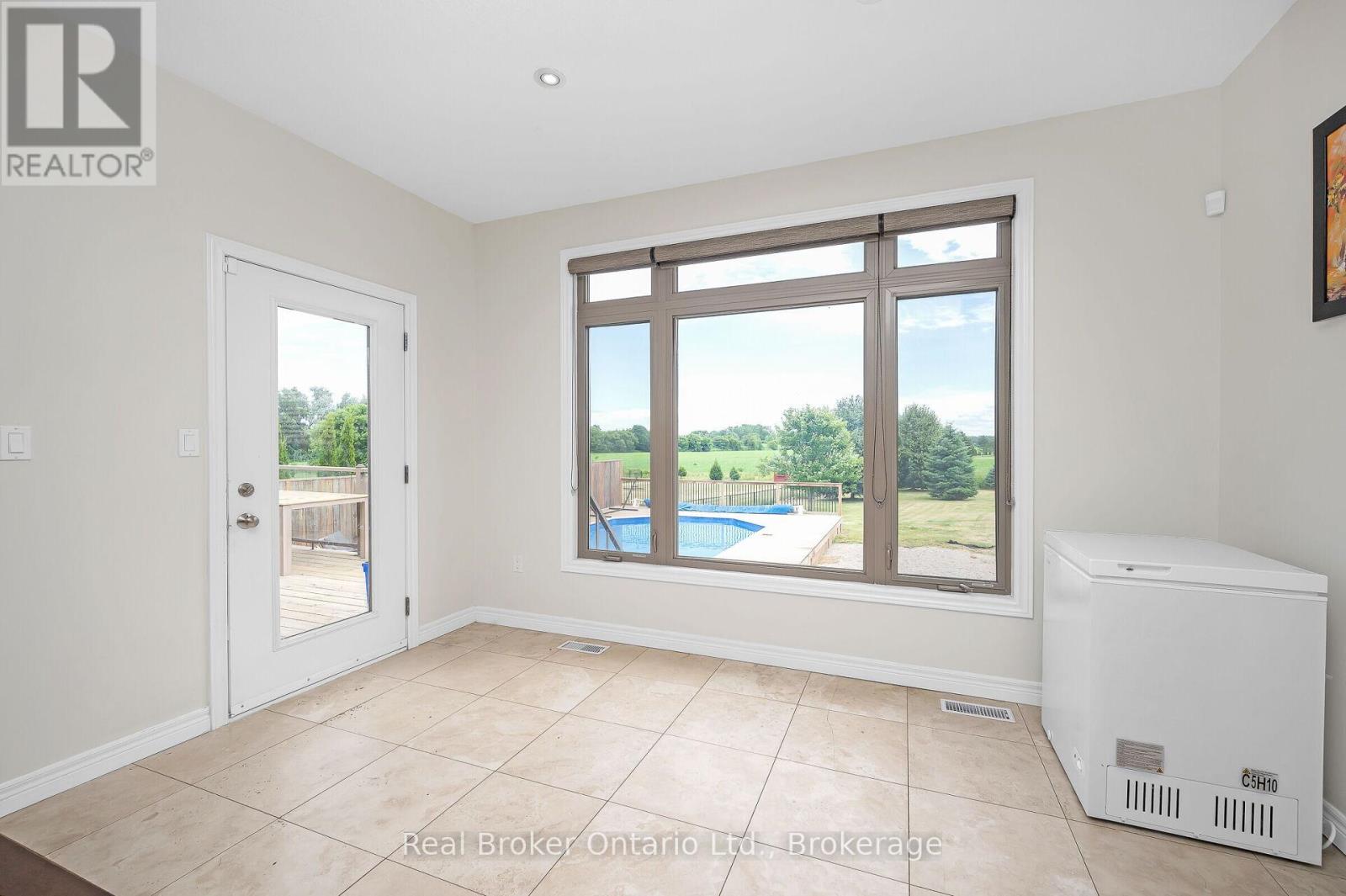 628 Mt. Pleasant Road, Brant, Ontario  N0E 1K0 - Photo 16 - X12450626