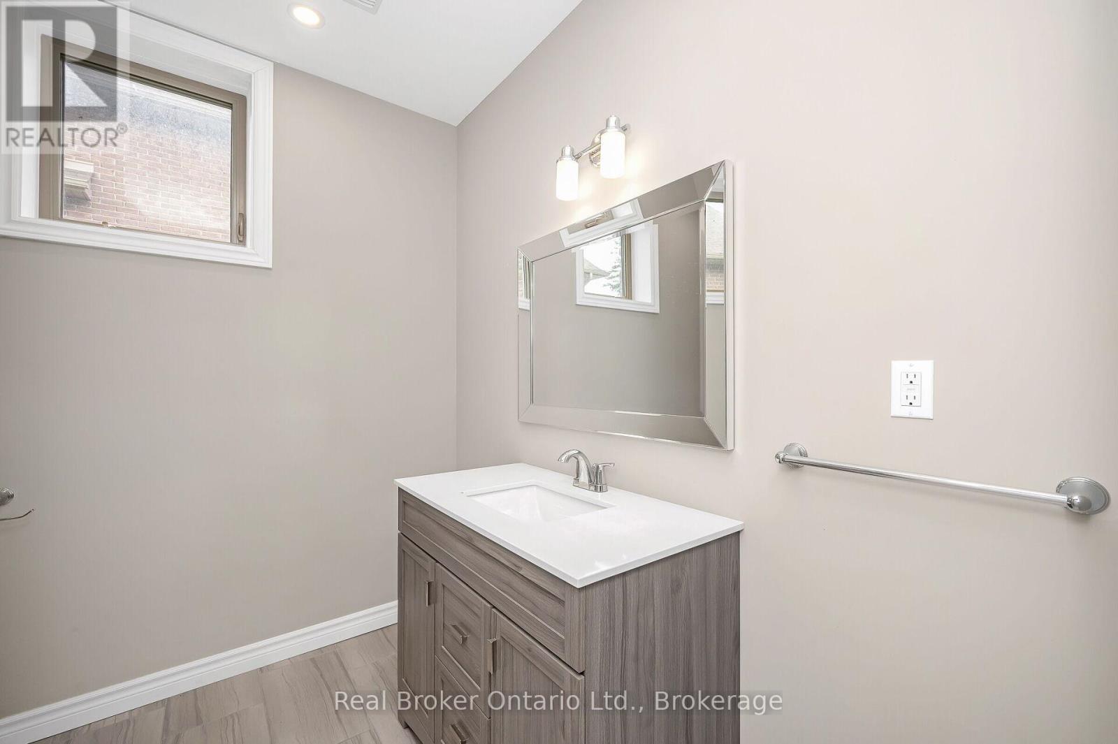 628 Mt. Pleasant Road, Brant, Ontario  N0E 1K0 - Photo 33 - X12450626