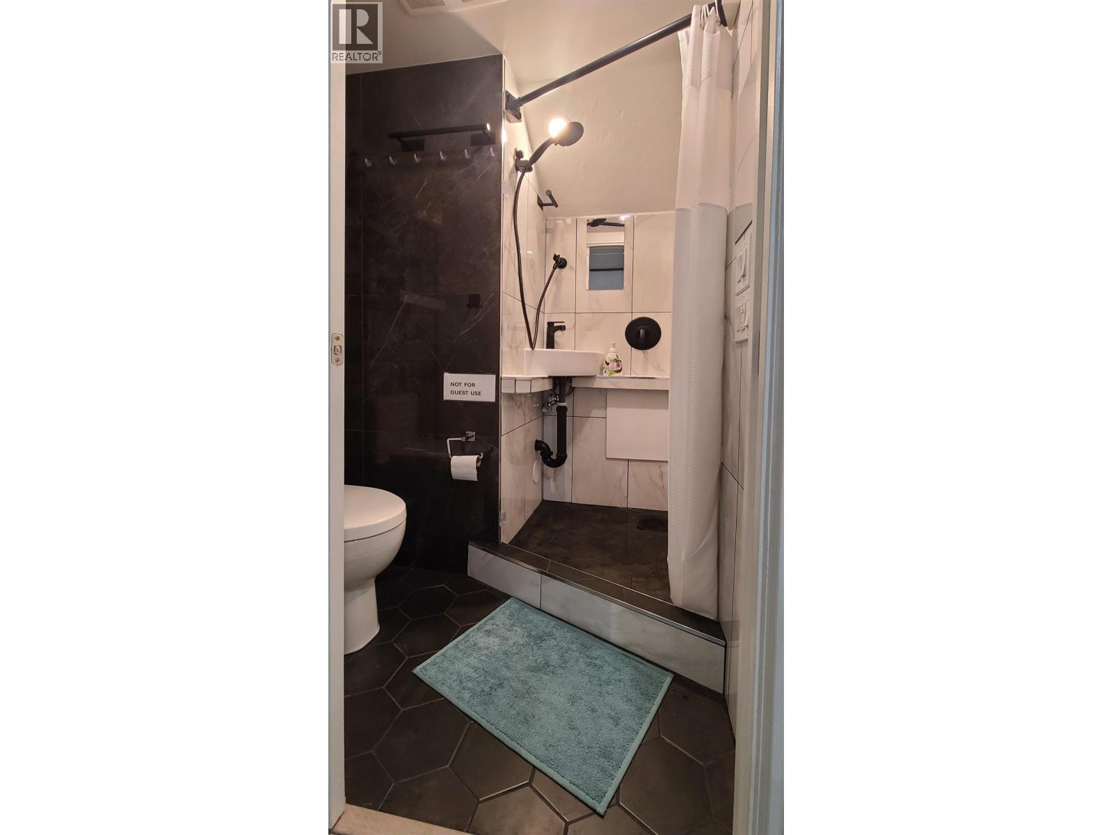 901 E Broadway Street, Vancouver, British Columbia  V5T 1Y3 - Photo 10 - R3056369