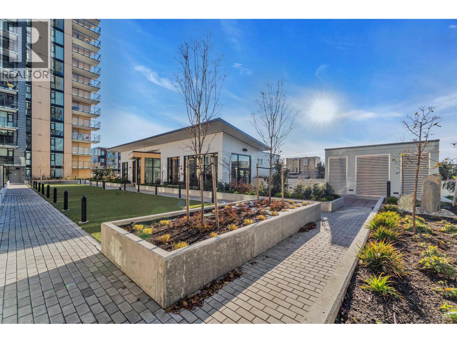 2402 1401 Hunter Street, North Vancouver, British Columbia  V7J 1H3 - Photo 21 - R3056382
