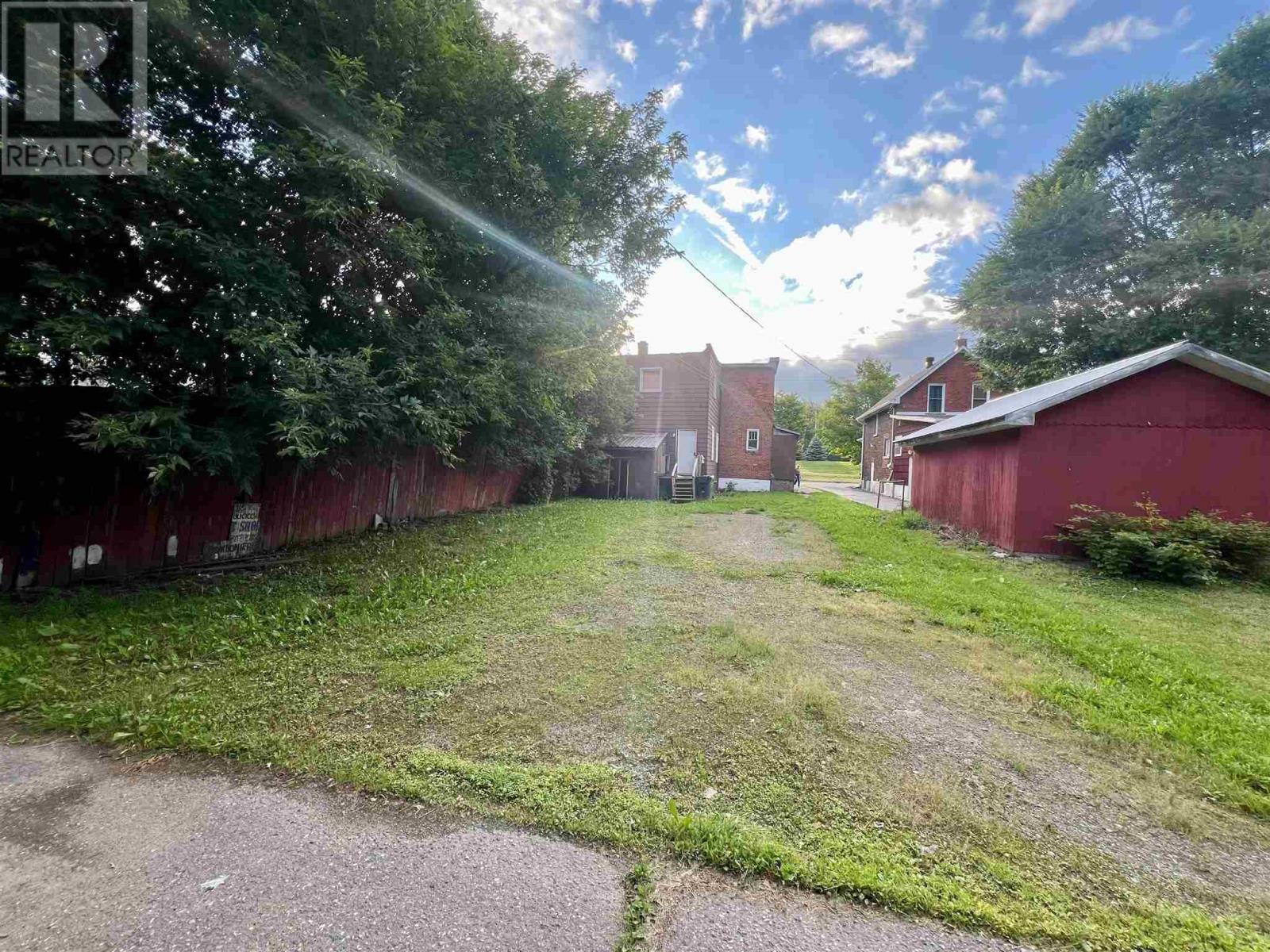 228 Hudson St, Sault Ste. Marie, Ontario  P6A 1T5 - Photo 10 - SM252796