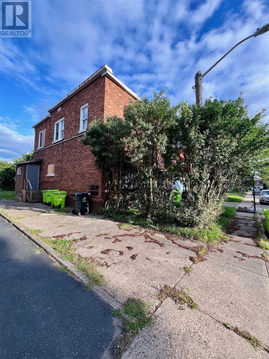 228 Hudson St, Sault Ste. Marie, Ontario  P6A 1T5 - Photo 9 - SM252796