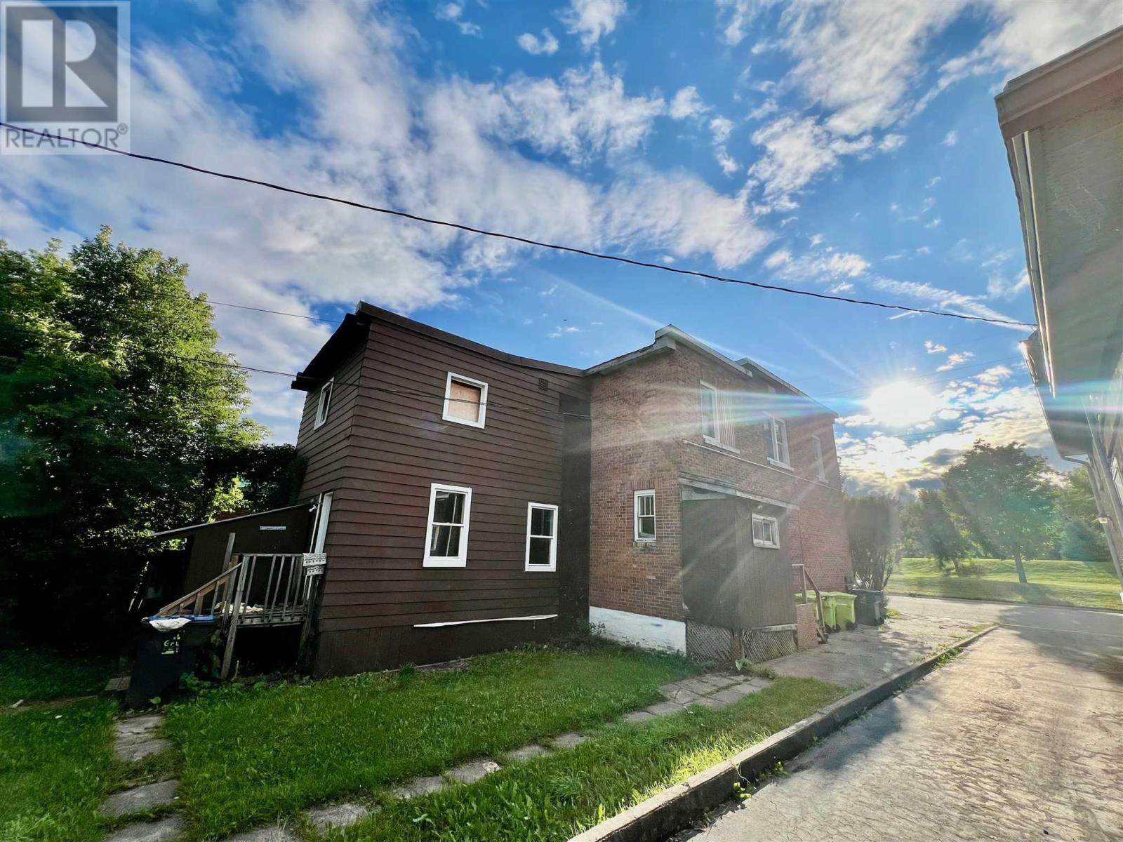 228 Hudson St, Sault Ste. Marie, Ontario  P6A 1T5 - Photo 7 - SM252796