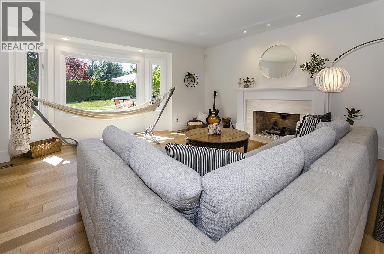 5237 Timberfeild Road, West Vancouver, British Columbia  V7W 2Y5 - Photo 10 - R3056348