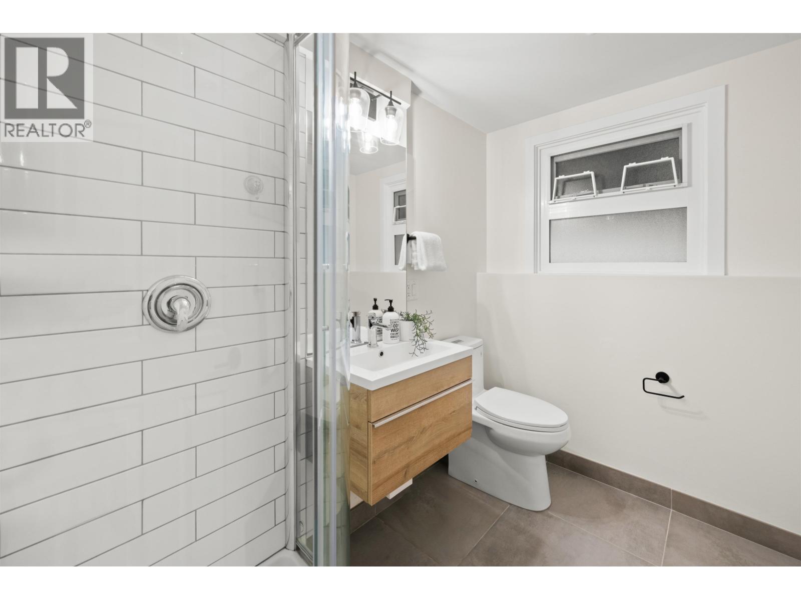 4593 Cliffmont Road, North Vancouver, British Columbia  V7G 1J8 - Photo 23 - R3056371