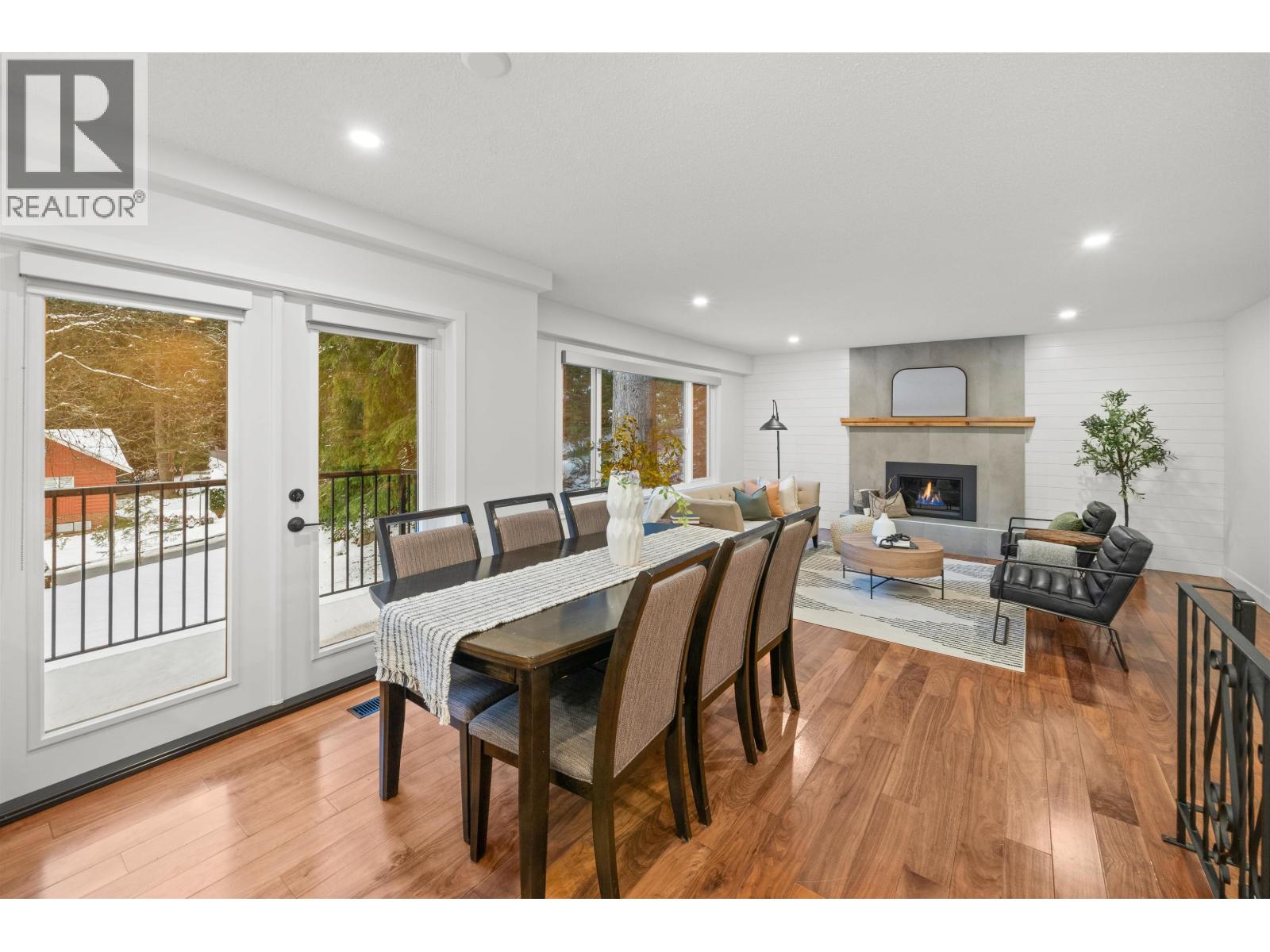 4593 Cliffmont Road, North Vancouver, British Columbia  V7G 1J8 - Photo 5 - R3056371