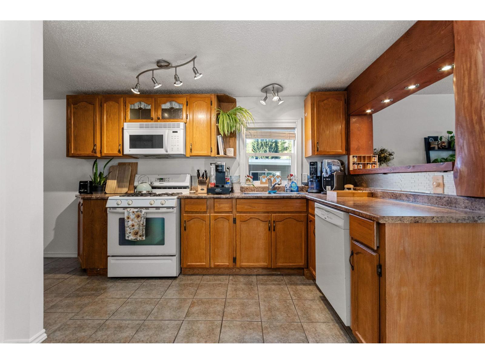 62 46511 Chilliwack Lake Road, Chilliwack River Valley, Sardis - Chwk River Valley, British Columbia  V2R 3S3 - Photo 6 - R3056129