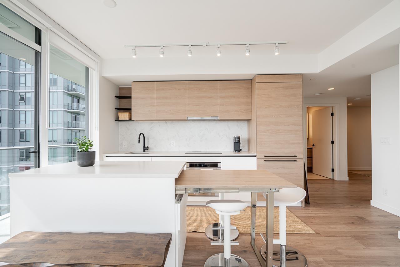 2508 13428 105 Avenue, Surrey, British Columbia  V3T 0S6 - Photo 1 - R3055737