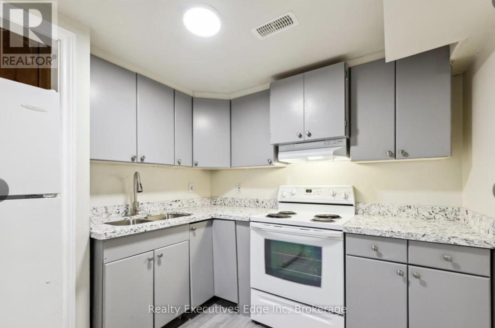 65 Overbank Drive, Oshawa, Ontario  L1J 7Y8 - Photo 13 - E12449515