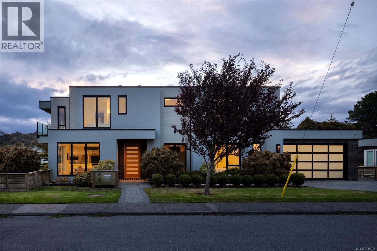 430 St. Patrick St, Oak Bay, British Columbia