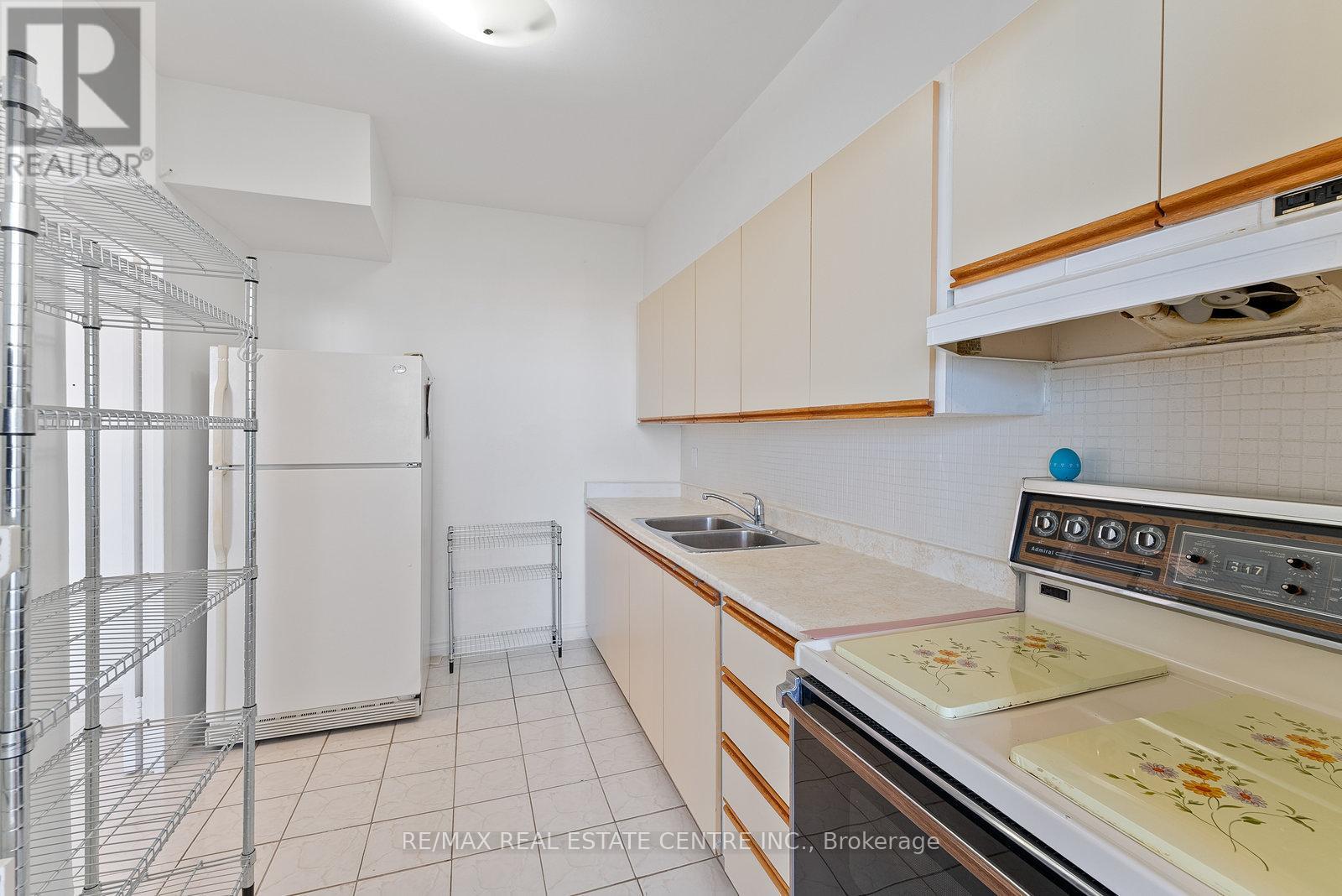 1010 - 2245 Eglinton Avenue E, Toronto, Ontario  M1K 2N3 - Photo 12 - E12449701