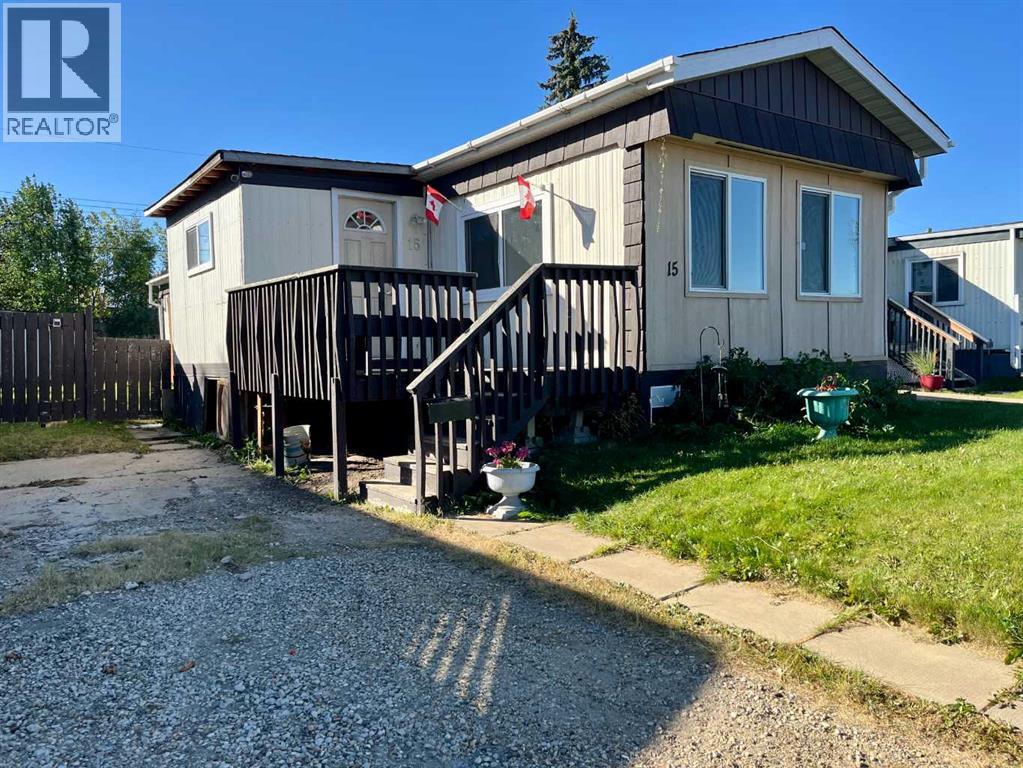15, 4802 54 Avenue, Camrose, Alberta  T4V 3A5 - Photo 2 - A2260317