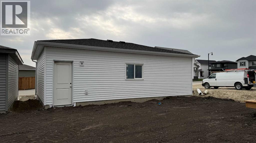36 Ellen Lane, Crossfield, Alberta  T0M 0S0 - Photo 46 - A2218699