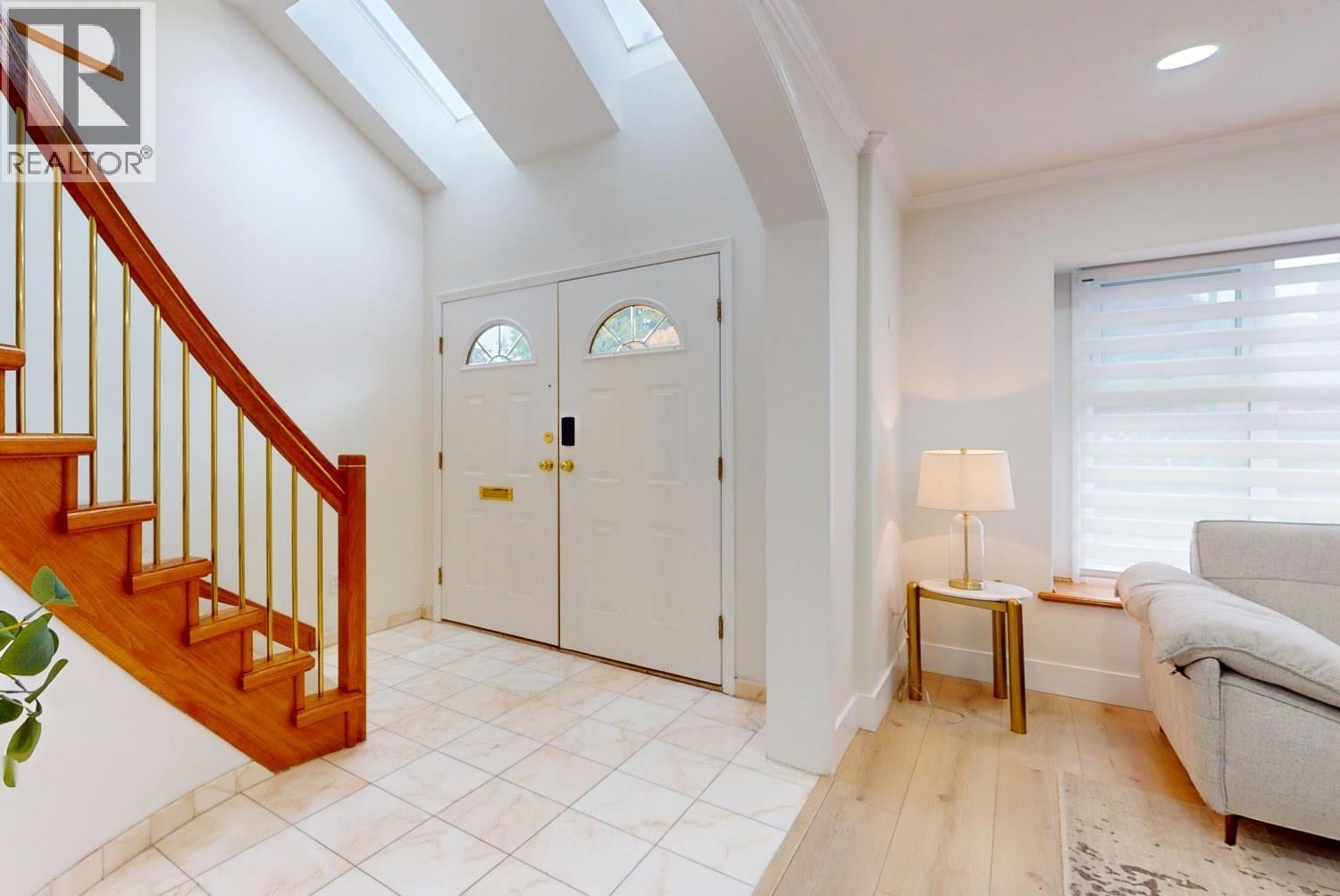 2066 W 44th Avenue, Vancouver, British Columbia  V6M 2E9 - Photo 2 - R3056117