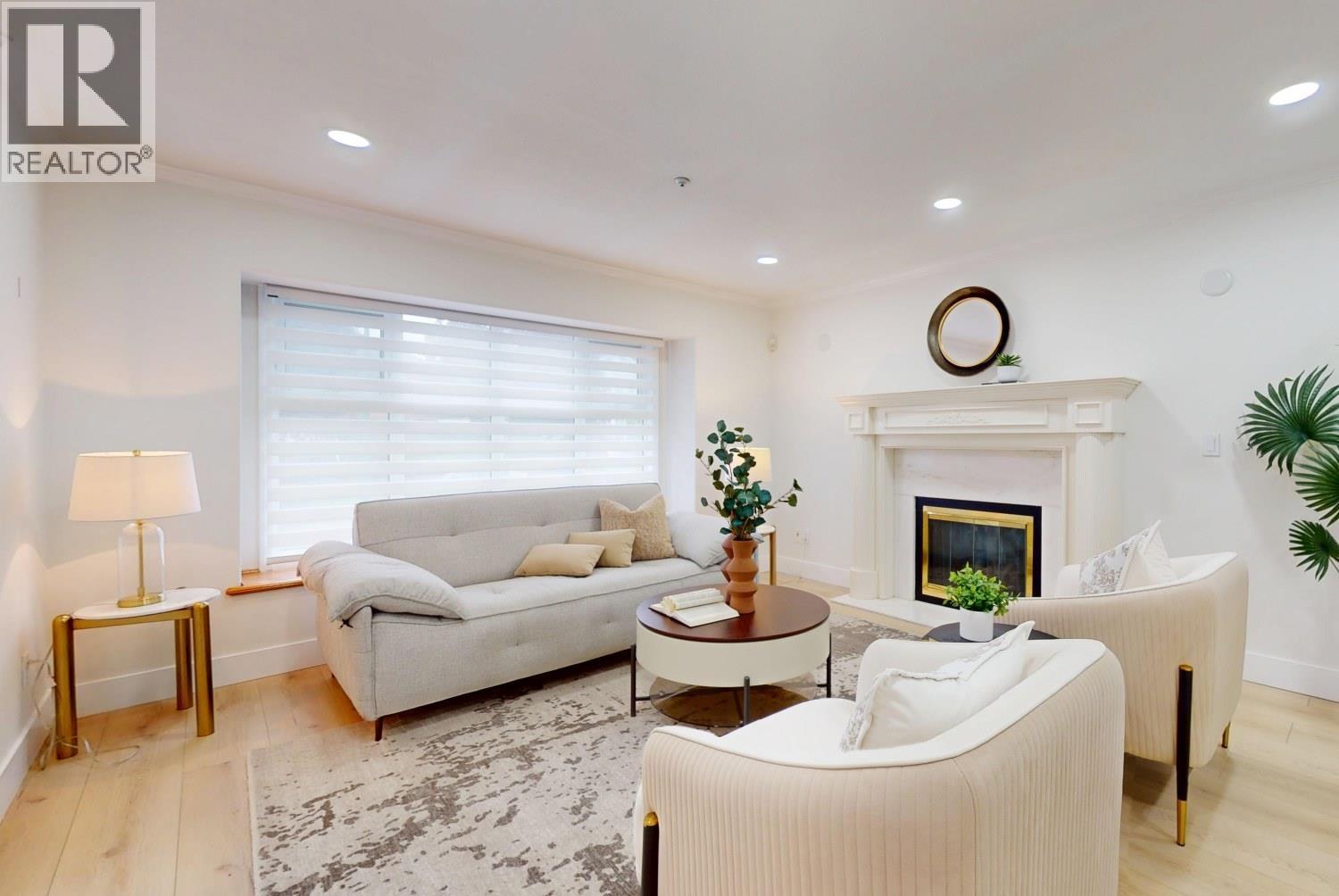 2066 W 44th Avenue, Vancouver, British Columbia  V6M 2E9 - Photo 3 - R3056117