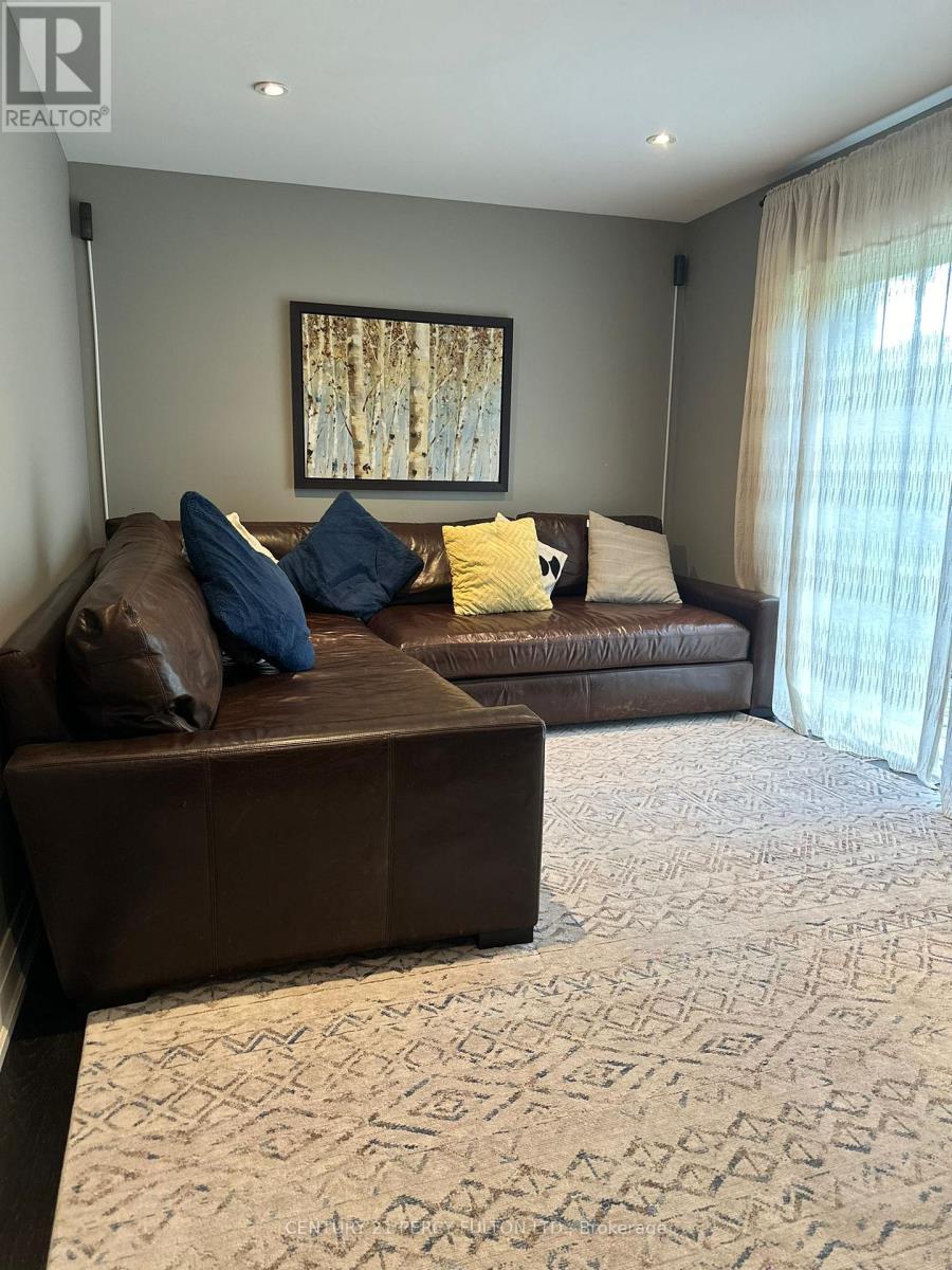 26 Aldenham Crescent, Toronto, Ontario  M3A 1S2 - Photo 12 - C12450617