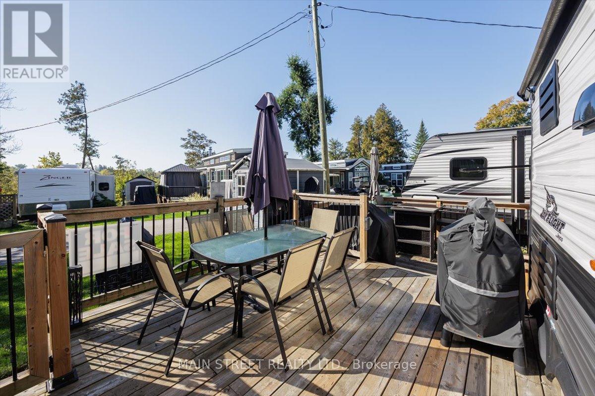 15 Hawaiian Circle, Whitchurch-Stouffville, Ontario  L0G 1E0 - Photo 27 - N12450609