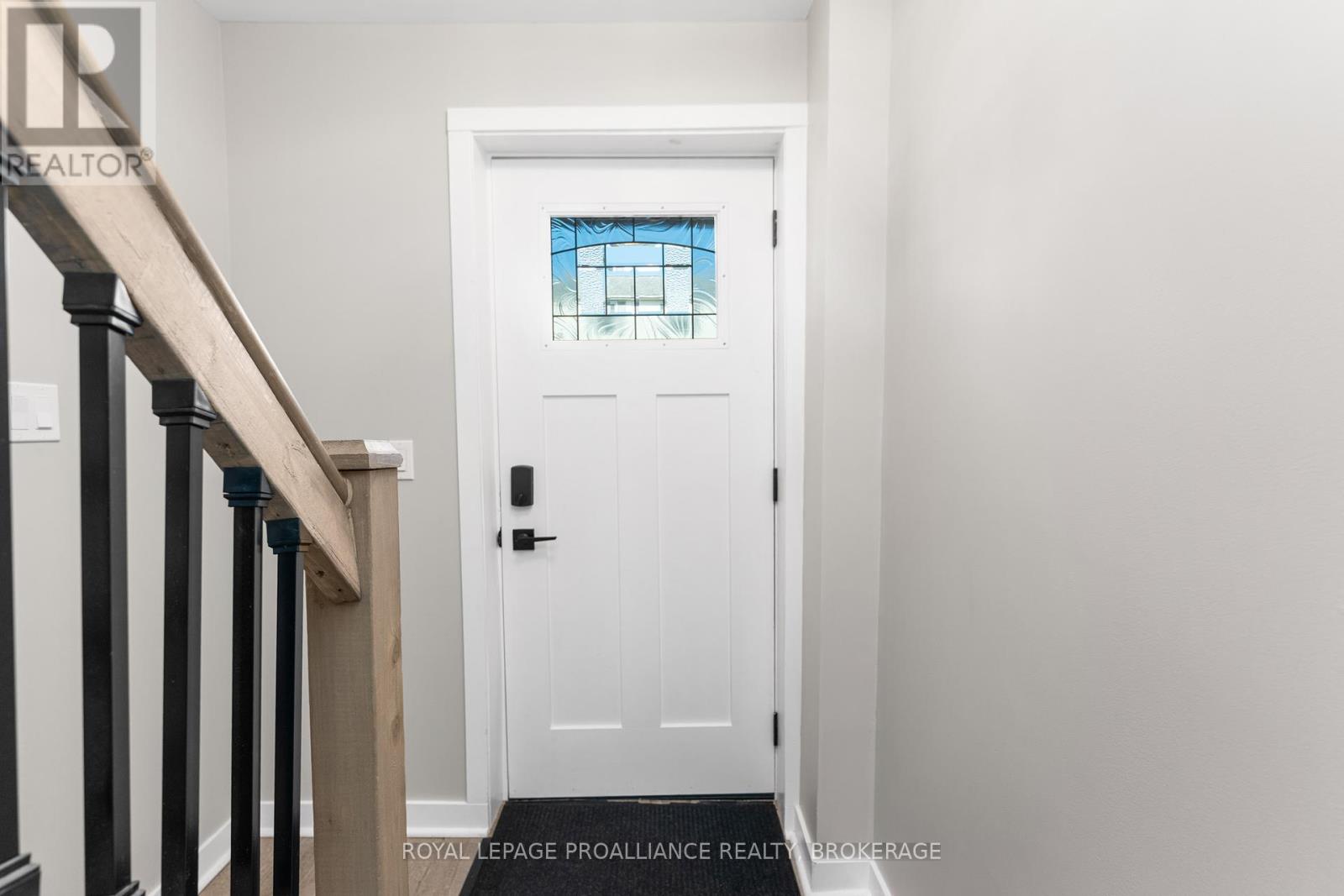 457 Garden Street, Gananoque, Ontario  K7G 1J6 - Photo 2 - X12450672