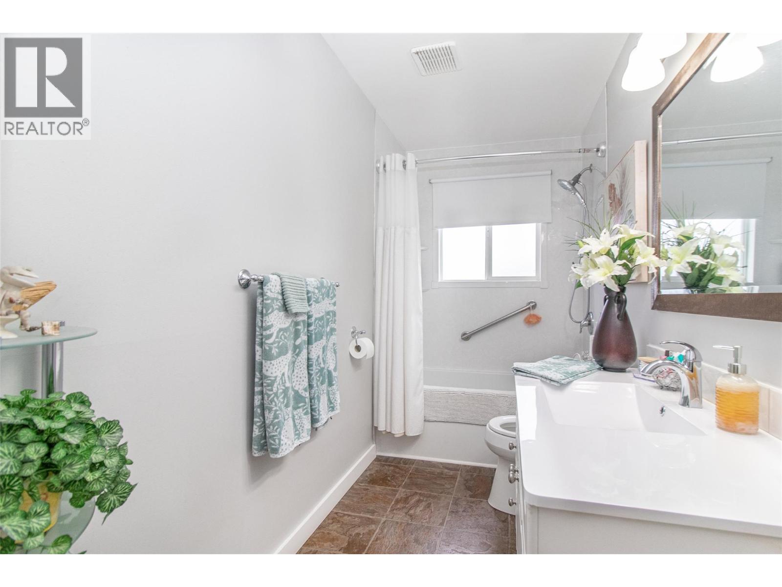 230 Ponto Road, Kelowna, British Columbia  V1X 2G1 - Photo 8 - 10365211