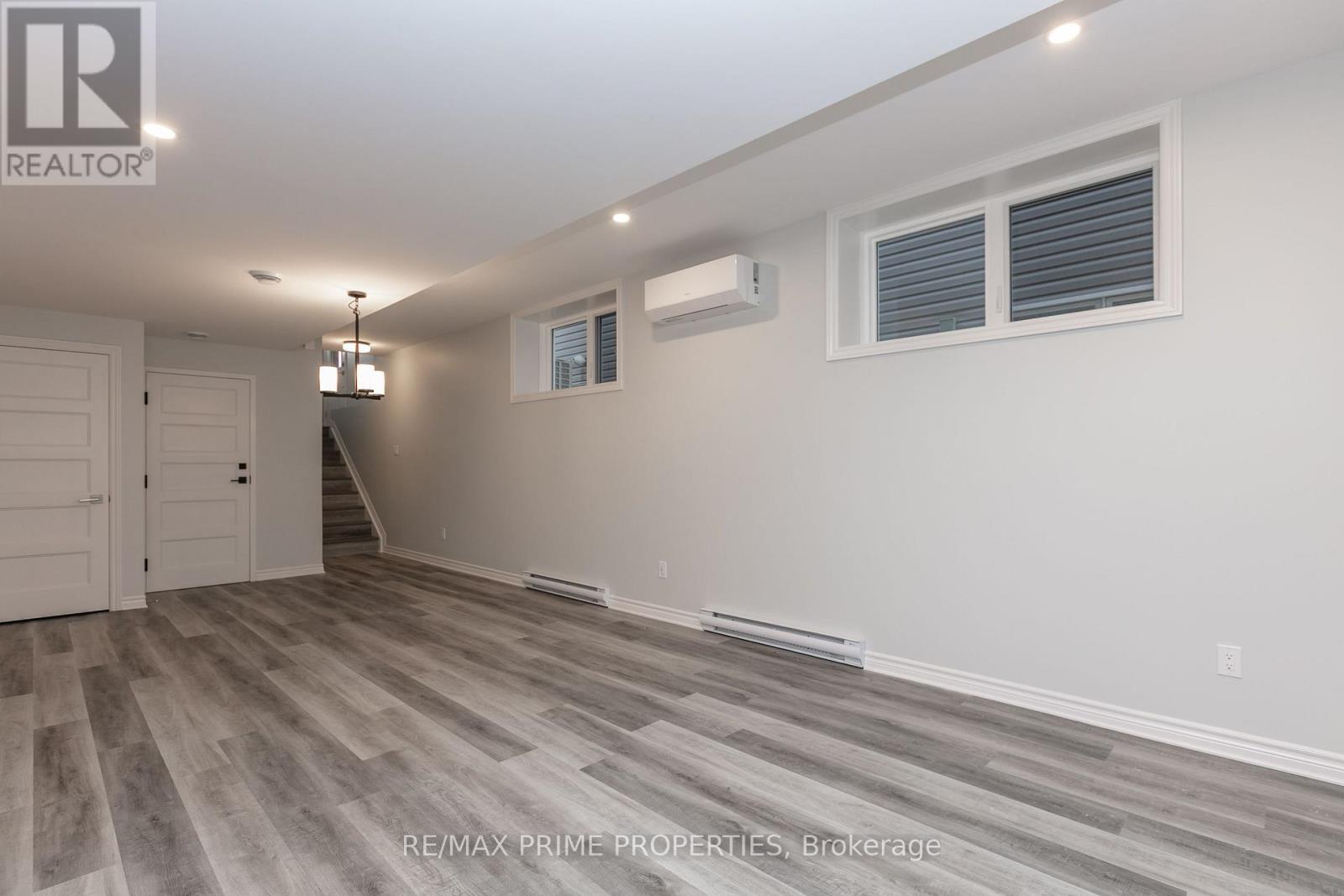 A - 562 Regina Street, Russell, Ontario  K0A 1W0 - Photo 12 - X12450657